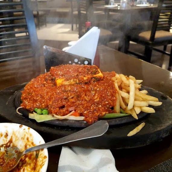 Sizzling Salsa-3